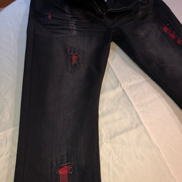 Brand New distressed slim jeans - Picture 4 of 5